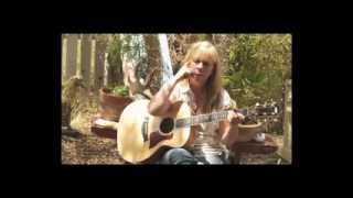 Rickie Lee Jones - Wild Girl (Live with an interview)