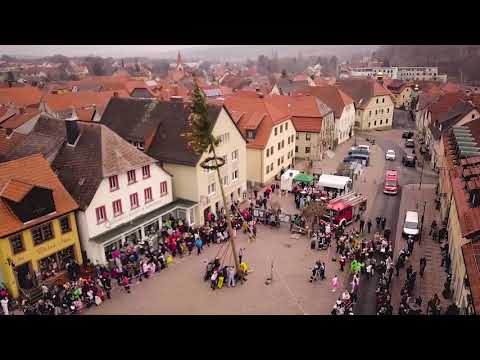 Rhön Drohne - Aufstellung des Fosenochts Baams in Bischofsheim 2019 / 1080p