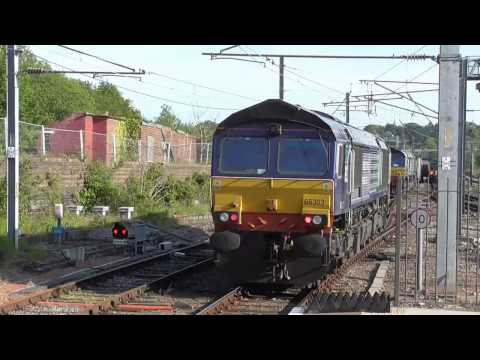 66303 rescues 66304 4s44 Daventry - Coatbridge modal, 10th June 2015