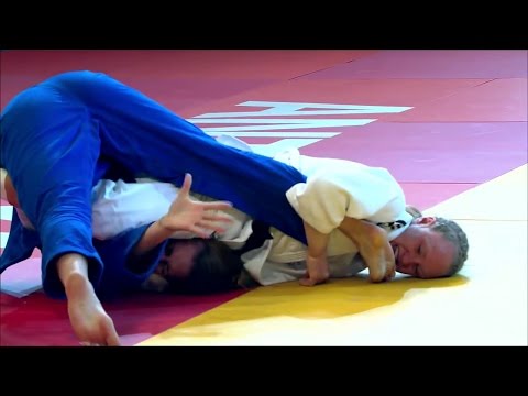 female judo choke 45