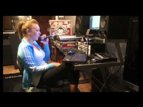 #emzi #hot16challenge #raws #royalkat