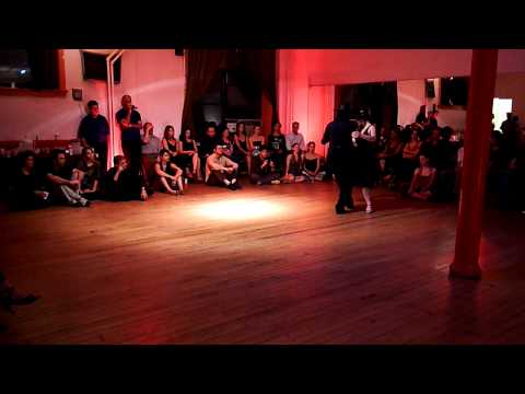  Inés Muzzopappa  and  Federico Naveira  are  dancing  to  the  tango  "  El Jaguel  "