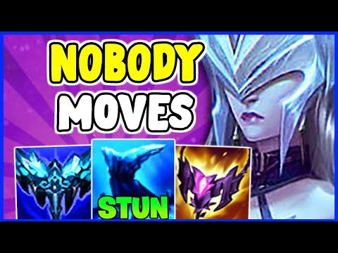 HOW TO EASILY WIN WITH LISSANDRA MID & CARRY IN SEASON 12 | Lissandra Guide S12 - League Of Legends