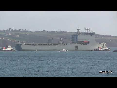 RFA MOUNTS BAY L3008 IN PLYMOUTH SOUND - 11th December 2020