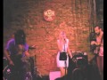 Zeynep Casalini & Freezebee Mask Live Music ...