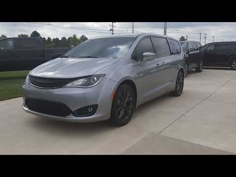 Used 2020 Chrysler Pacifica Touring S Walk Around (P229710)