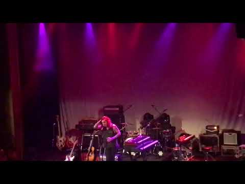 Noah Gundersen gets punched!