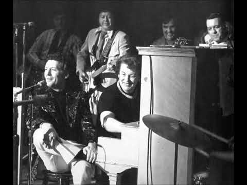 Del Wood and Jerry Lee Lewis - "Down Yonder" (February 1, 1973)