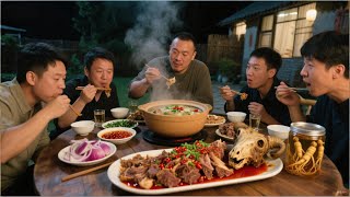 Download lagu 卤好的五羊首软烂入味，炖成的霸王羹醇厚鲜香，三五好友吃得直叹 “这也太爽了”~【孤独的美食咖】 mp3