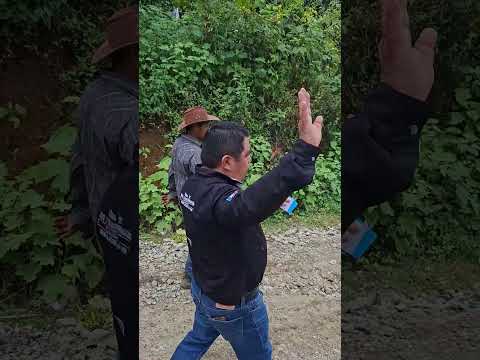 😍😱Alcalde municipal de San Pedro Carchá Alta Verapaz, Lic. Erwin Catún siempre humilde y buena onda