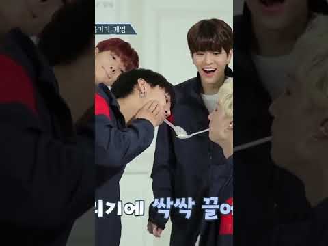 R.I.P Seungmin's cheek 💀