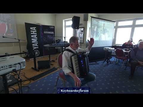 Präsentation des Korg Akkordeon Fisa Suprema mit dem Manni Pichler auf meinem Musikertreffen 2025