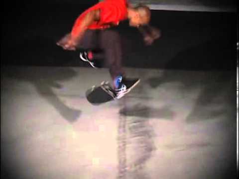 Half Cab Heelflip-Danny Supa