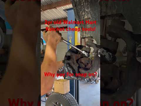 Cheap Walmart Hart Ratchet 2 years old still going strong. Taking the Jeep Sahara apart!