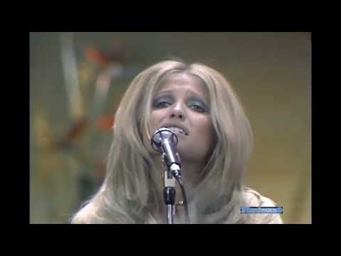 Wess & Dori Ghezzi  "Tu Nella Mia Vita"    1973    (Audio Remastered)