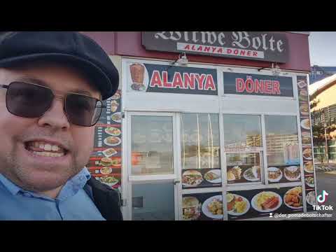 Lostplace Rundgang Heiligenhafen Ostsee. Kurgelände mit verlassenen Restaurants bereit zum Abriss.