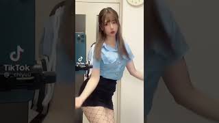 かわいいパンツでセクシーな警官と遅いTiktok#short #tiktok