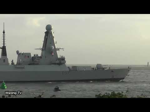 HMS DUNCAN D37 ENTERS DEVONPORT NAVAL BASE AT DEVILS POINT 23-11-22