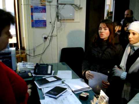 Elevii de la Sc. 'Al. Roman' la secretariatul Inspectoratului Scolar Judetean Bihor.avi