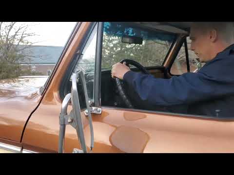 1975 Ford F-100 Custom 4×4