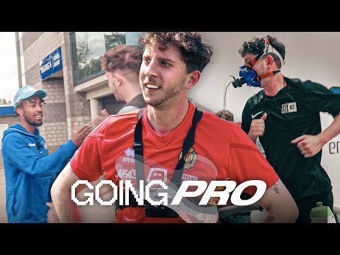 Is it possible to BECOME A PROFESSIONAL FOOTBALLER in one year? 💪🤯 GOING PRO EP. 1