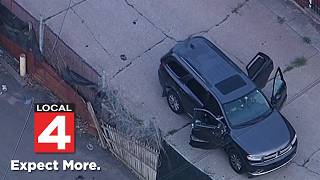 Driver shot by police during alleged car break-in arrests in Wayne County