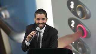 הרב, זה אבוד, מאוחר מדי לחזור בתשובה  - הרב שניר עם מסר מעודד שלעולם לא מאוחר להשתנות  -עם כתוביות (הרב שניר גואטה) - התמונה מוצגת ישירות מתוך אתר האינטרנט יוטיוב. זכויות היוצרים בתמונה שייכות ליוצרה. קישור קרדיט למקור התוכן נמצא בתוך דף הסרטון