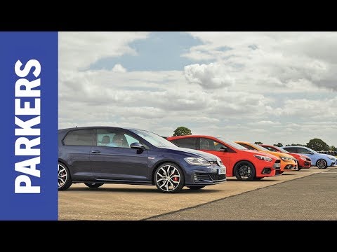 DRAG RACE:  Civic Type R vs Focus RS vs Megane RS vs Golf GTI vs i30 N | Which is fastest?