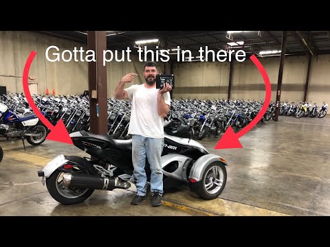 How to replace the battery on a can-am spyder