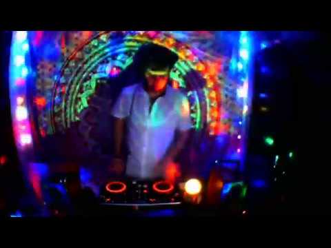 Newton B.  - Techno Quarantine - DJ Set