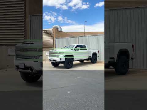 Cognito 4” Performance Lift Kit with Fox 2.0 Remote Reservoir Shocks on a 2022 GMC Sierra 2500 HD