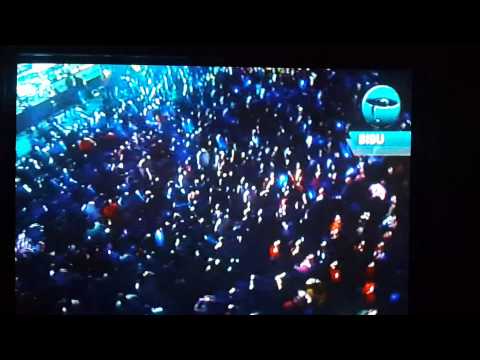 Ike Jesurun Zjègèrè.........zjègèrè........zjègèrè, zjègèrè, zjègèrè, zjègèrè......