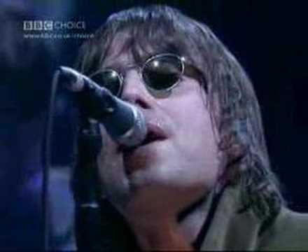 Oasis - Wonderwall (Live at Jools Holland 2000)