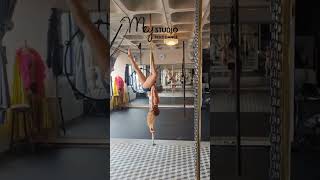 Flyingpole Strap & Poledance Aula - Mey Pole Dance Studio