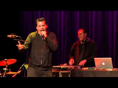 Atmosphere - "Camera Thief" (eTown webisode #579)