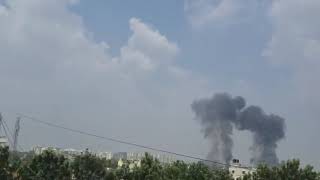 2 Surya Kiran aircrafts collide mid-air at Aero India, 1 pilot dead