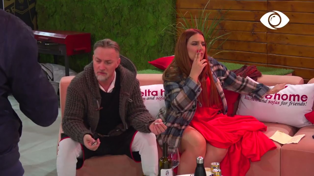 Unë nuk kopjoj!/ Genti dhe Ronaldo debatojnë me njëri-tjetrin