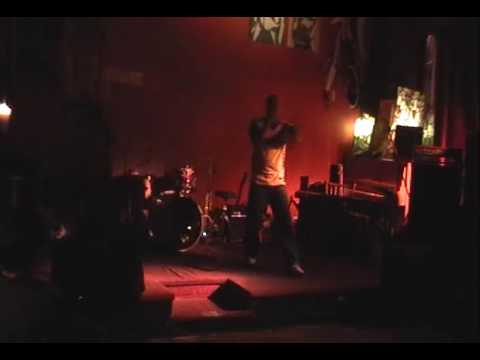 Melodiq - "Don't Worry About A Thing" [LIVE]