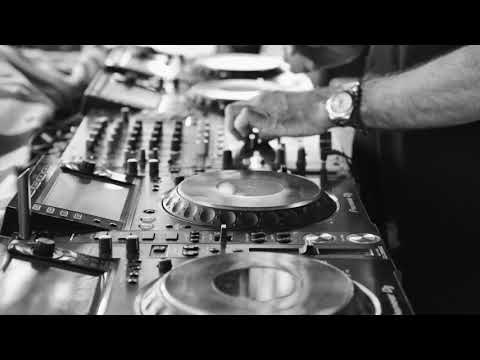 Valeron live dj set at Scorpios Mykonos | Sunday Sep 15 |