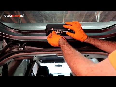 2007-2013 Honda Fit – Third Brake Light Replacement