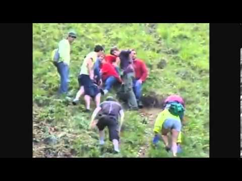 Man breaks leg at annual cheese roll