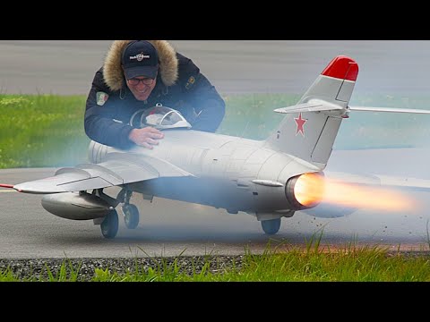 WAHNSINNIGE XXXL RC TURBINEN-JETS STÜRMEN DIE SCHWEIZER ALPEN | TOP GUN MOLLIS 2025