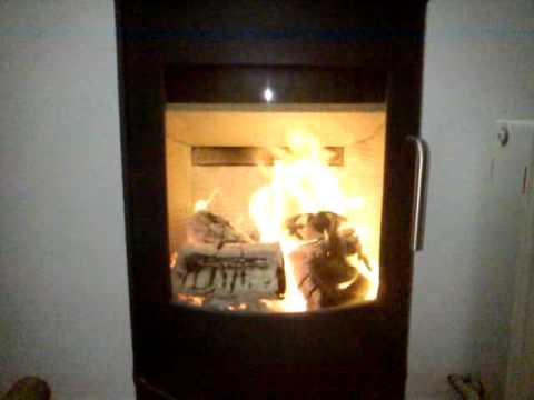 Poêle à bois MORSO 6143 - vidéo 1