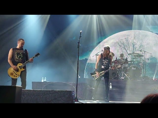 Vídeo relacionado con Amorphis - Live At Helsinki Ice Hall (2 Cd Digipack)