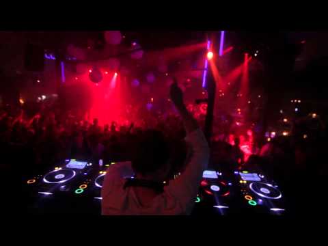 Seamless Sessions Crowd Pleasers Amsterdam mixed by Graham Sahara