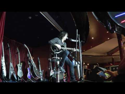 KISS Kruise VI - Paul Stanley acoustic solo complete