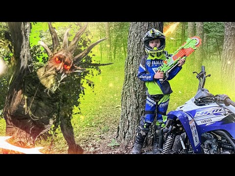 Den pretends to play with a Giant Tree! | The best videos for children!