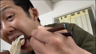『飲料の如く』水分補給する漢を見てほしい。🍟