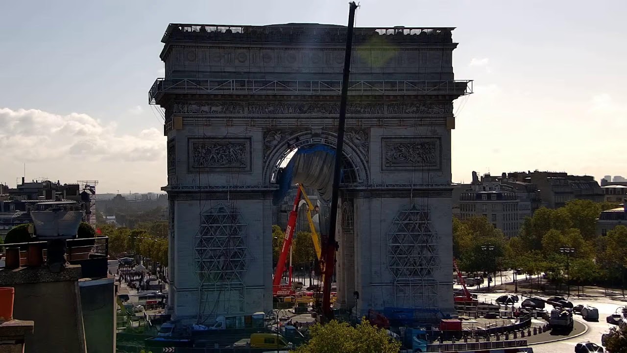 Christo and Jeanne-Claude: L'Arc de Triomphe, Wrapped – Live View