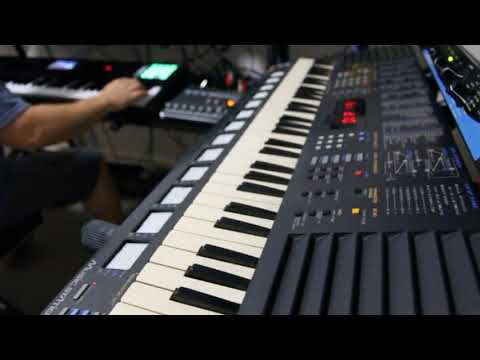 Burnies Synths - Yamaha PSS-680